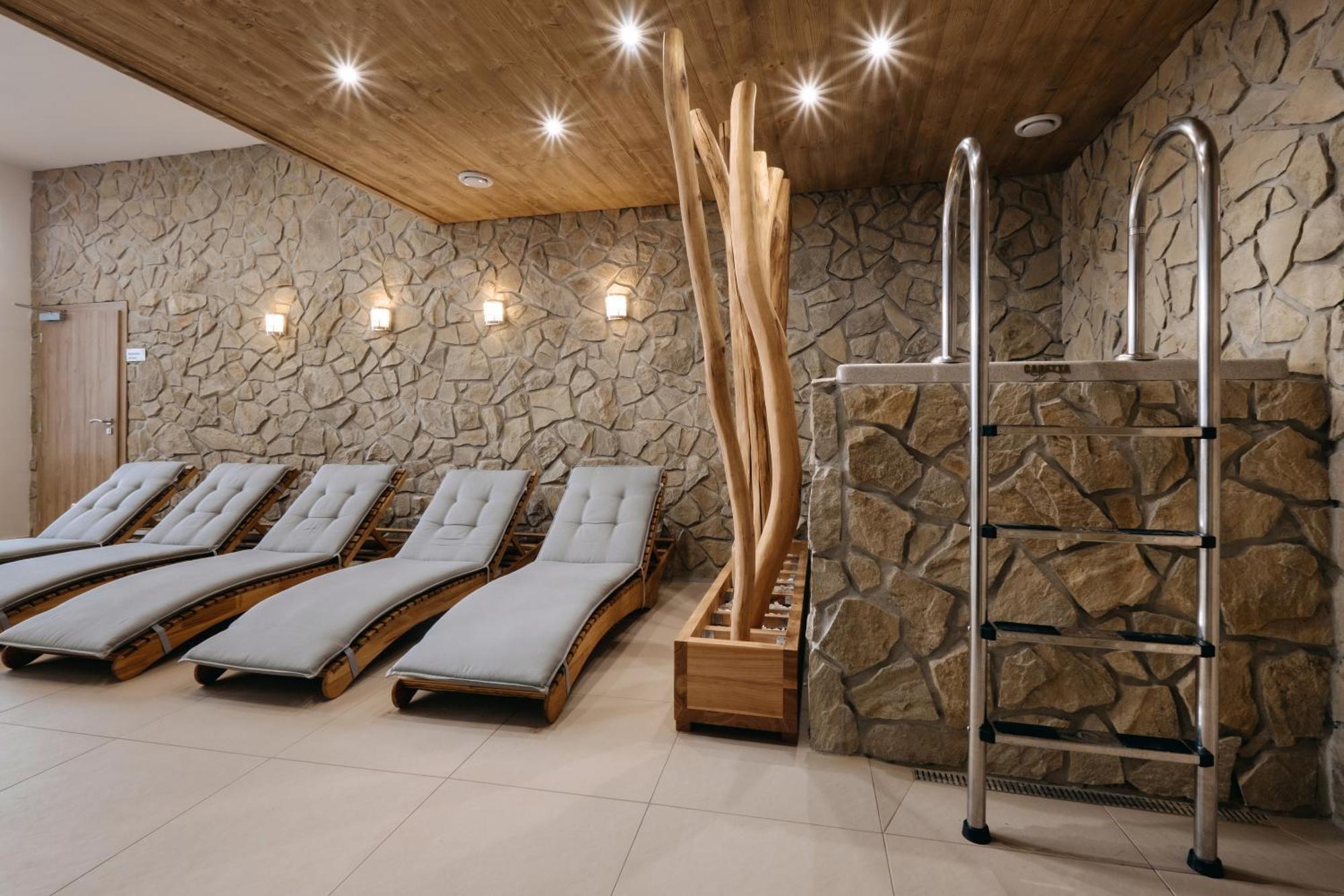 Wellness Penzion Marta Kuklík エクステリア 写真